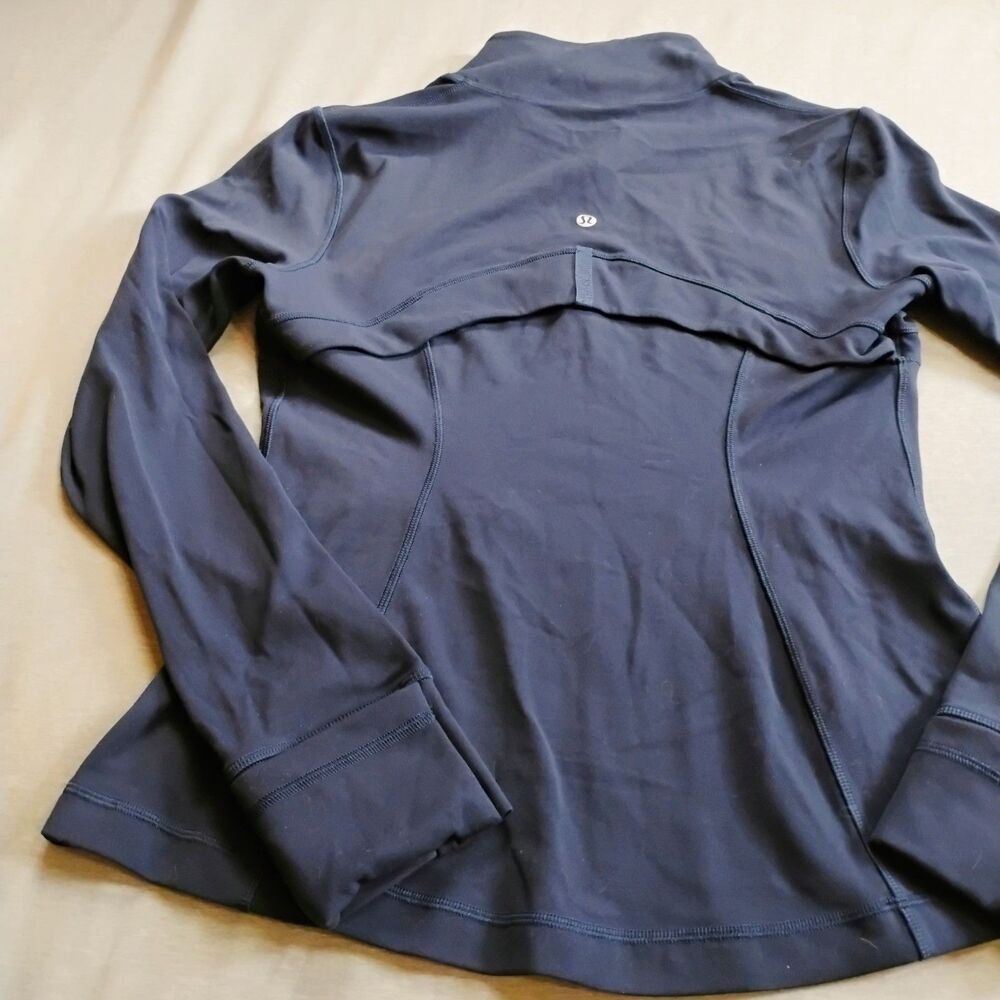 Lululemon Define Jacket Size 8 Navy Blue Full Zip Luon Yoga Running Activewear - Picture 12 of 16